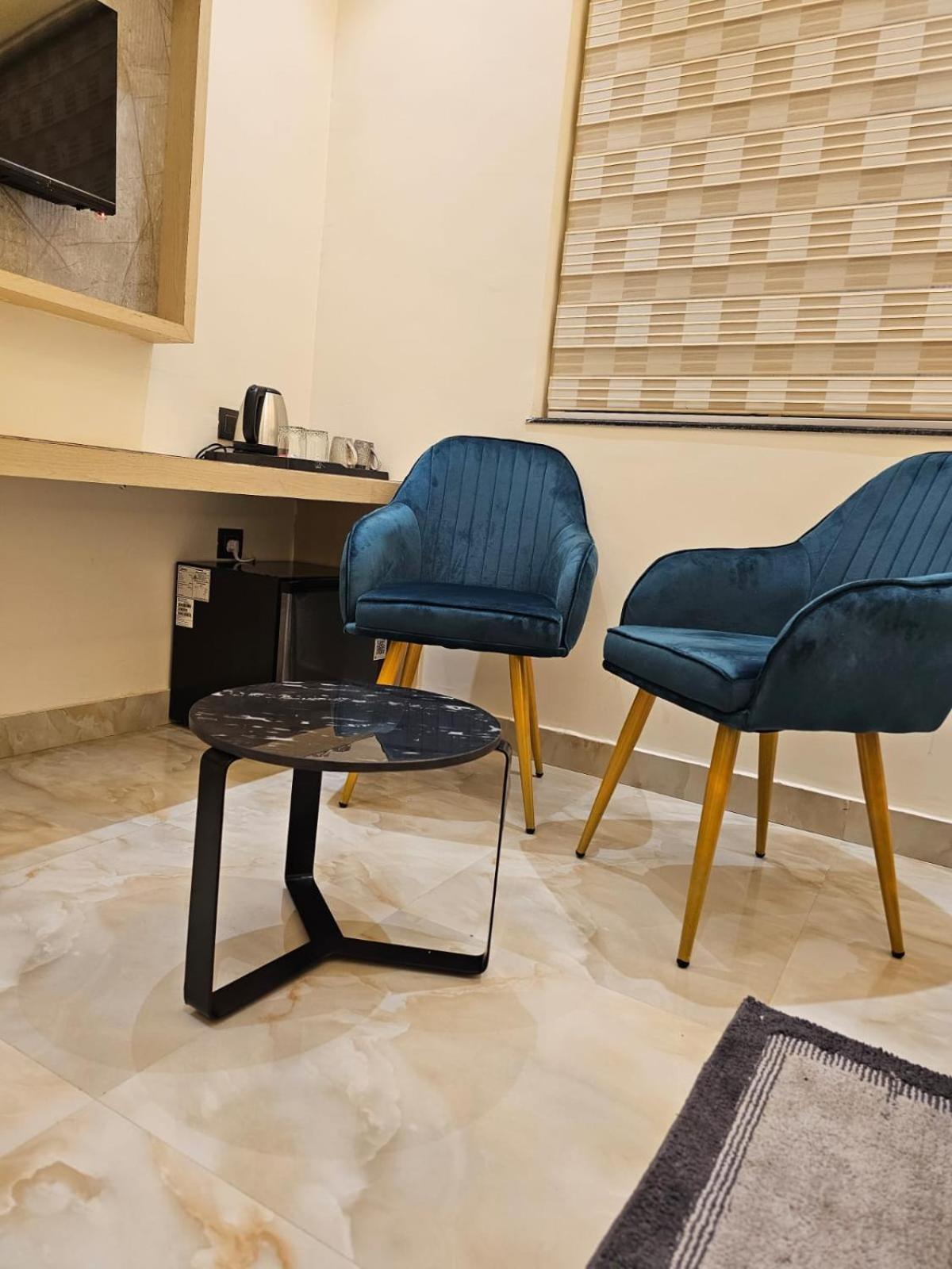 Hotel The Glass House نويدا الكبرى المظهر الخارجي الصورة