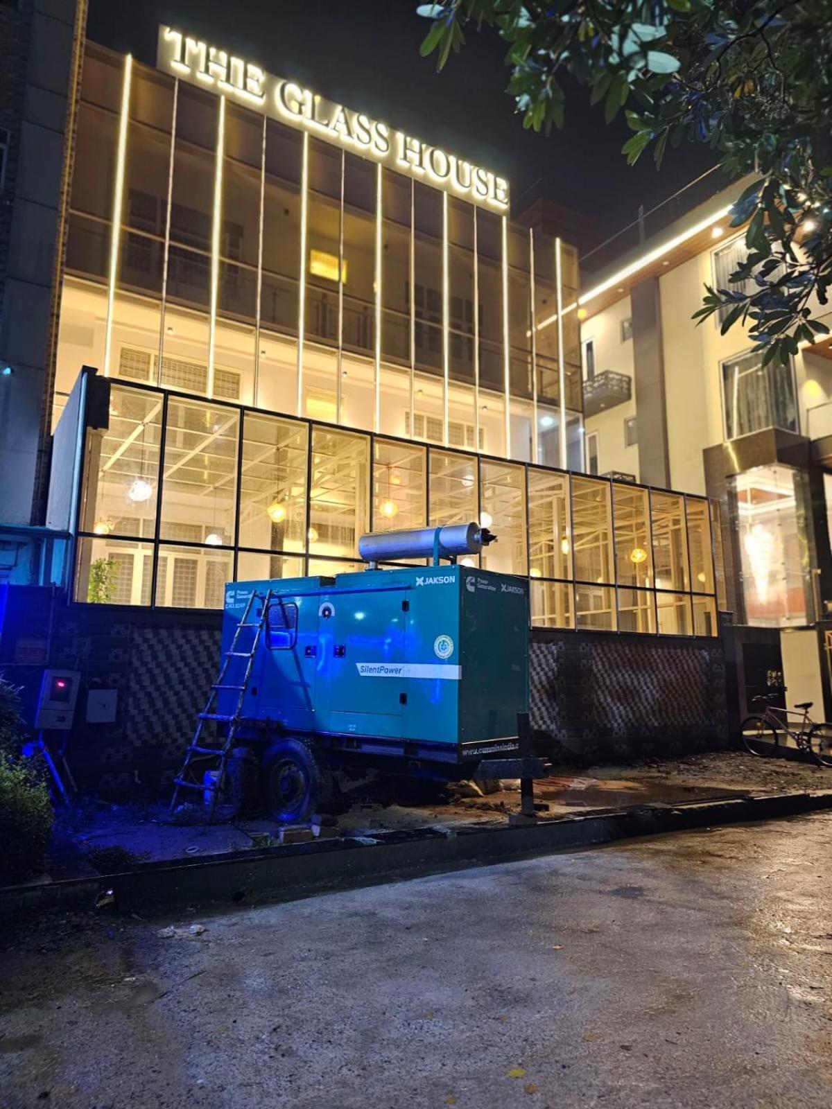 Hotel The Glass House نويدا الكبرى المظهر الخارجي الصورة